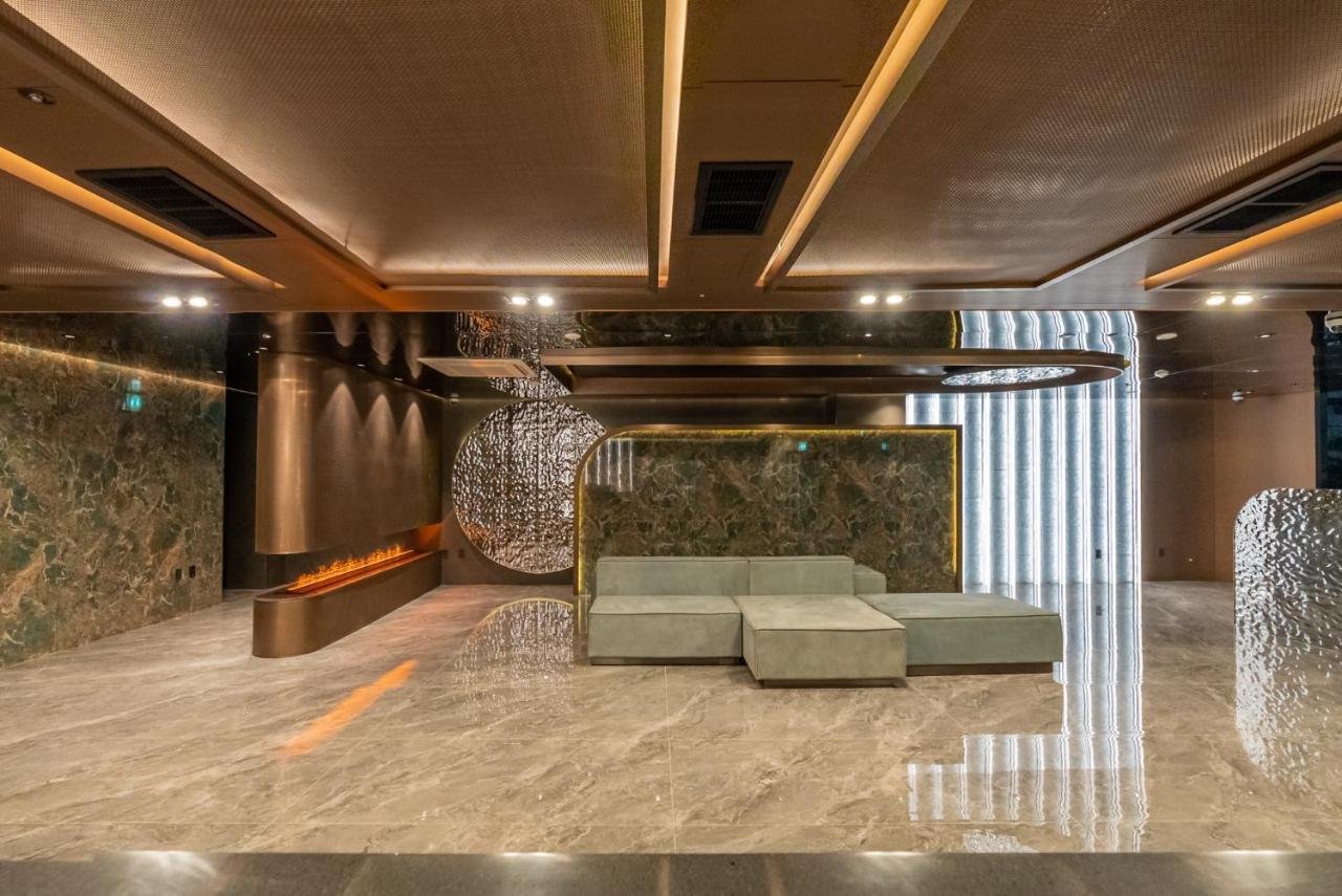 L&L Central Hotel Чеджудо Экстерьер фото