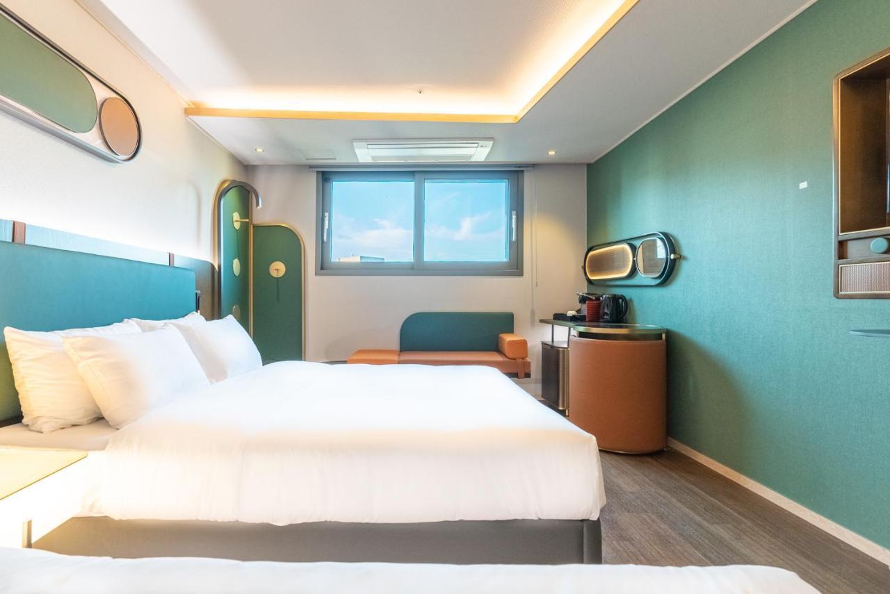 L&L Central Hotel Чеджудо Экстерьер фото