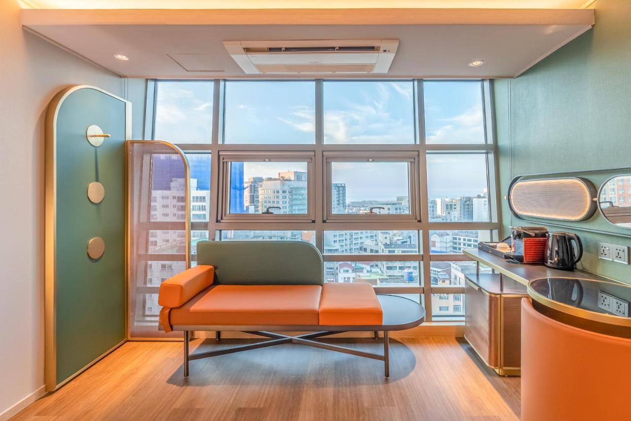 L&L Central Hotel Чеджудо Экстерьер фото