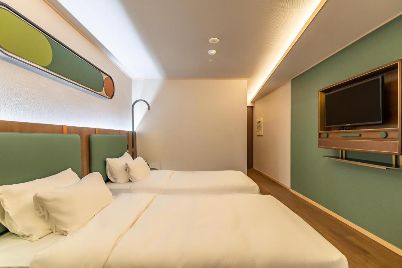 L&L Central Hotel Чеджудо Экстерьер фото