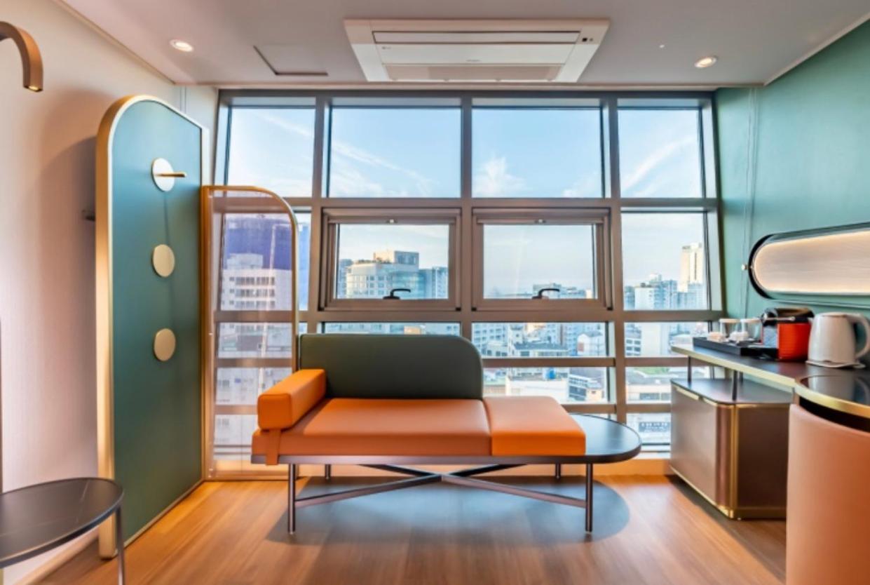 L&L Central Hotel Чеджудо Экстерьер фото